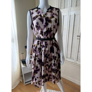 Simply Vera Wang floral dress with v neck and button closure.